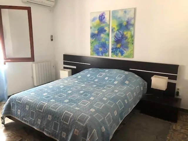 La Sirena Villa Les Tres Cales 0*,  Spain